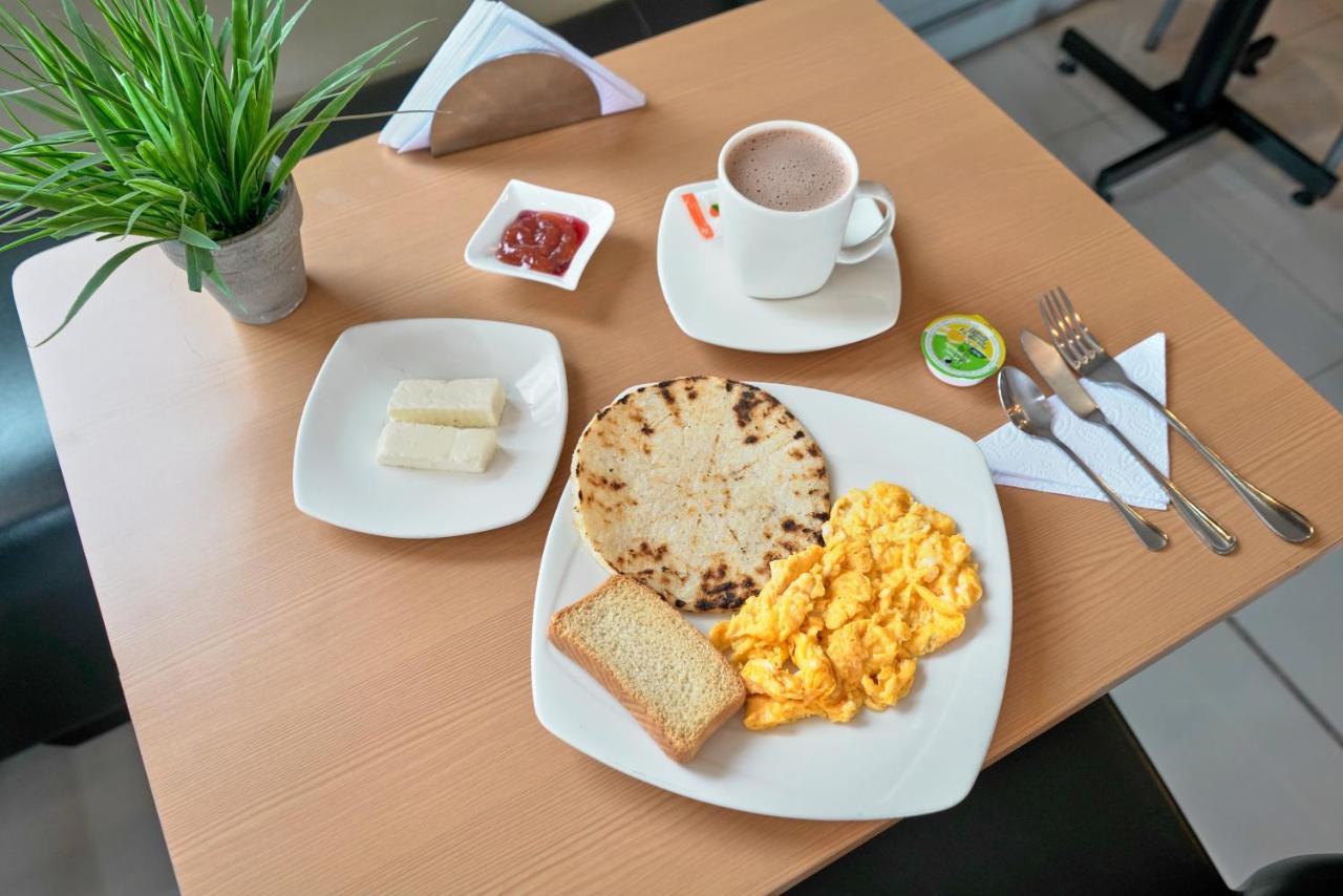 Hotel Volare 亚美尼亚 外观 照片